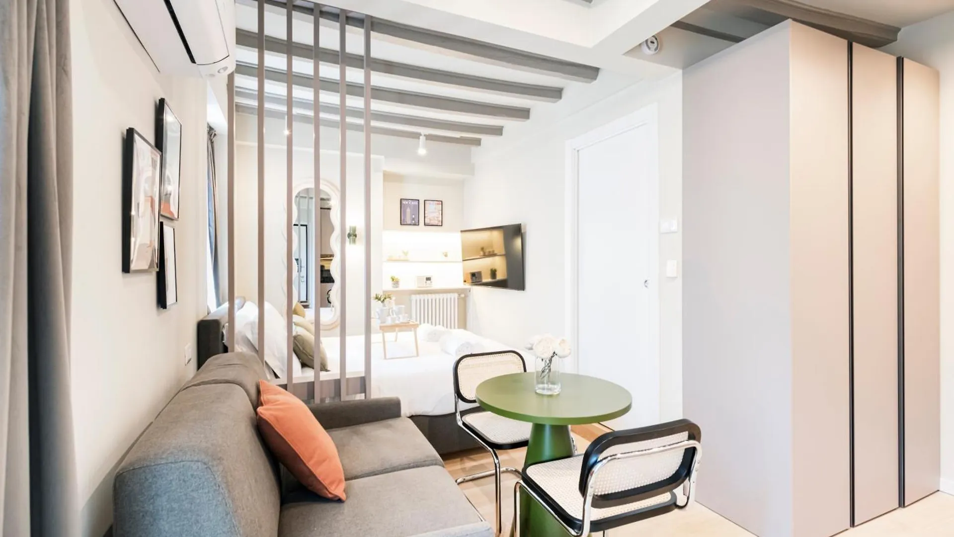 Easylife - Elite Apartments In Porta Venezia Milan