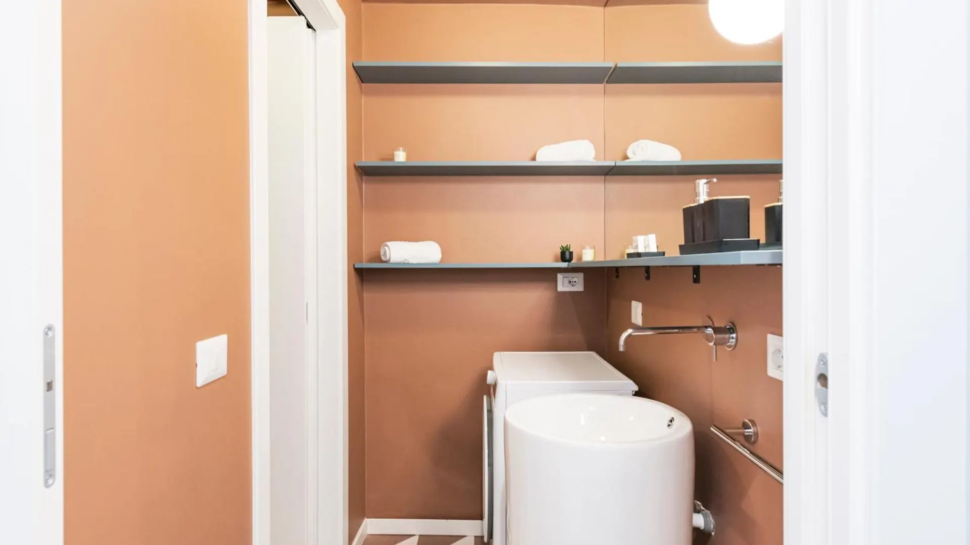Easylife - Elite Apartments In Porta Venezia Milan Italy